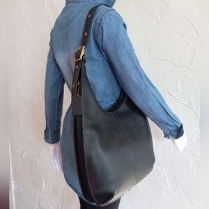 Coach: The Coach Originals Large, Ergo Shoulder Bag 33, Black